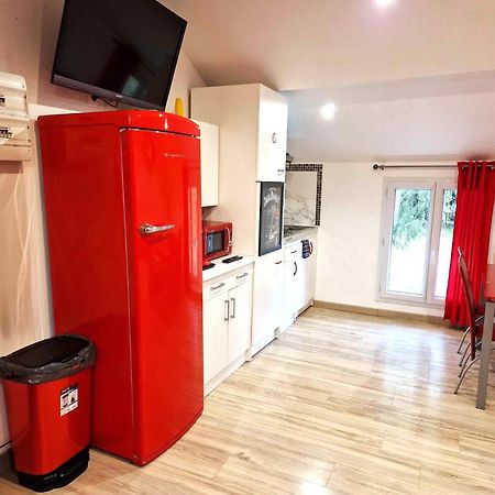11 - Tres Joli 2 Pieces Tout Equipe Pour 1 A 5 Personnes, Vue Sur Parc Arbore, Parking Privatif Gratuit, Grand Fourgon Possible, Tout Le Linge De Maison Est Fourni Razac-sur-lʼIsle 외부 사진
